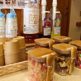 ラウンジサービス